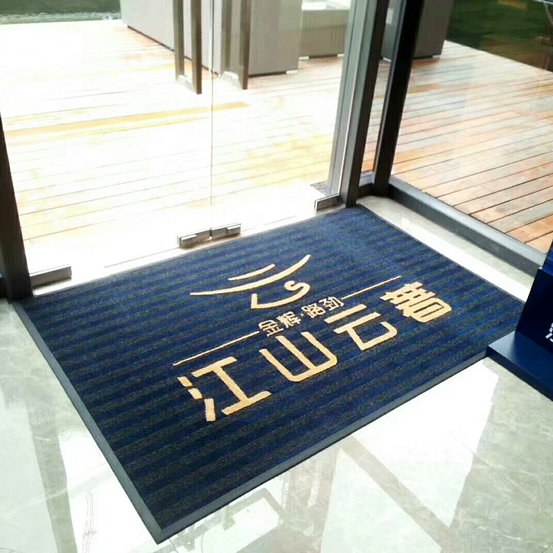 刮沙除尘垫